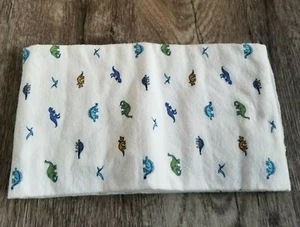 CARTERS Baby White Receiving Blanket ~ DINOSAURS ~ Great Condition - Picture 1 of 4