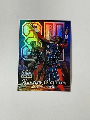 1998-99 Flair Showcase - Hakeem Olajuwon #45 Row 2 - Imagem 1 de 2