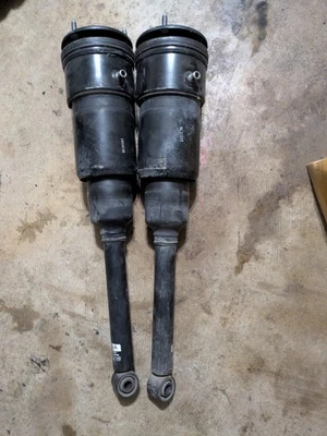 Par trasero de suspensión neumática OEM 2010-2012 Lexus LS460 48080-50261 48090-50260 OEM Foto 1 de 4