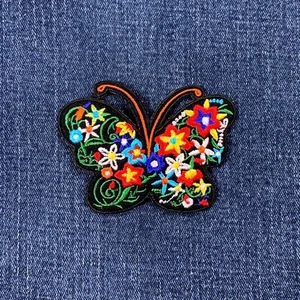 Butterfly & Flowers Applique Patch - Embroidered Colorful Floral Insect Badge 3" - Picture 1 of 2