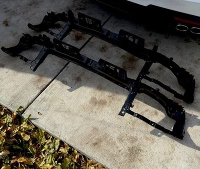 Núcleo de soporte de radiador travesaño superior para Dodge Charger 68200478AB 2015-2023  Foto 1 de 3