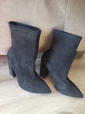 Mujer Talla 8 Punta Punta Bloque Tacón Negro Gamuza Calcetín Botines, Usado Una Vez Foto 1 de 4