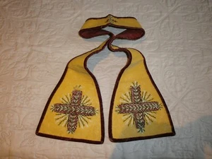 ANCIENNE MANIPULE/DRAP DORé/BRODERIE / 1/2 LONG.31cm/NO CHASUBLE NO AUBE - Picture 1 of 3