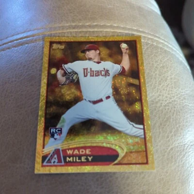 2012 Topps #558 Wade Miley GOLD SPARKLE Parallel Rookie Card Arizona Diamondback - Image 1 of 2