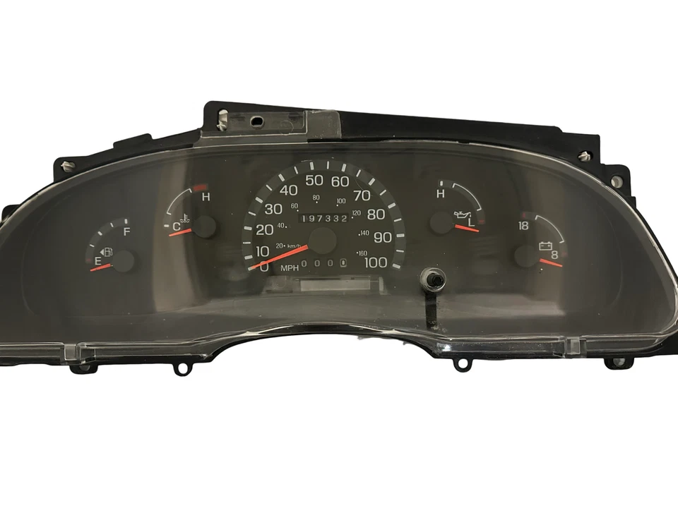 Cuadro de instrumentos velocímetro 03 Ford E150 E250 E350 E450 indicadores 197.332 millas Foto 1 de 3