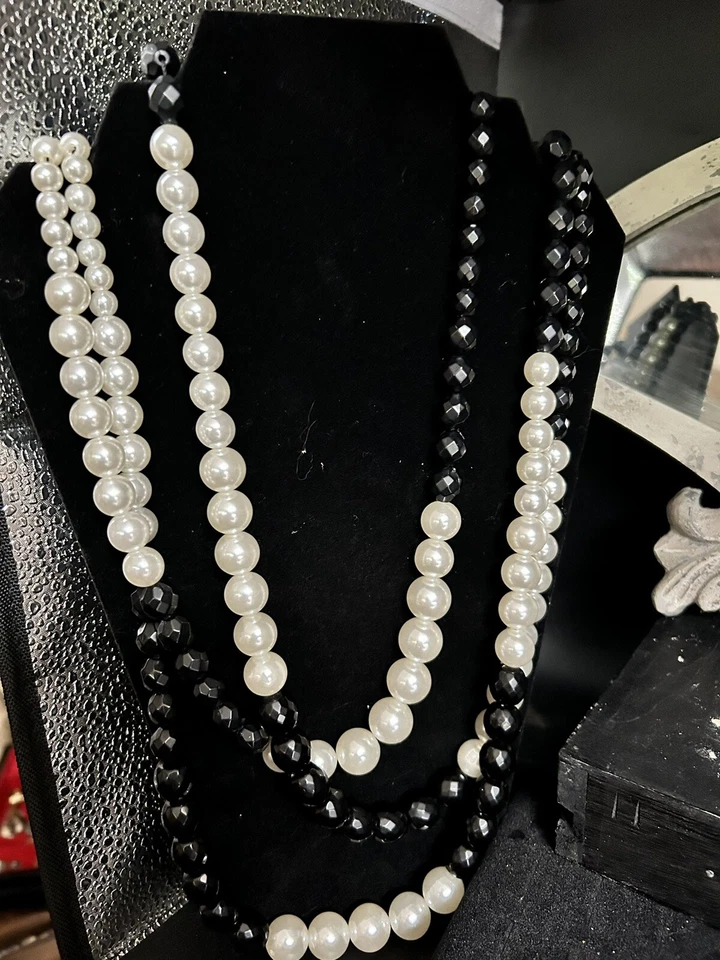 Collar Casa Blanca Mercado Negro Imitación Perla Negro Ónix Triple Hilo Joyería 19 Foto 1 de 4