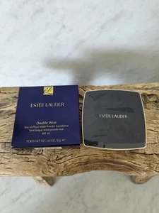 Base en polvo mate Stay In Place Estee Lauder Double Wear 4N2 arena especiada - Imagen 1 de 4