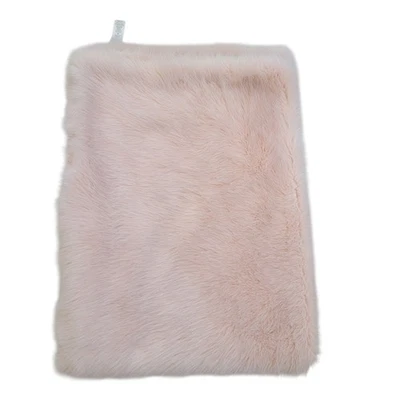 Pottery Barn 儿童人造毛皮睫毛毯地毯粉色 45 x 60 装饰 — 第 1/4 张图片