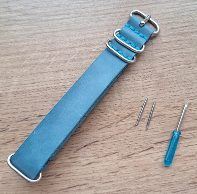 Correa de reloj de cuero Crazy Horse azul claro correa de reloj de una pieza 16 mm-30 mm Foto 1 de 4