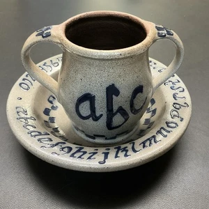 Rowe Keramik Salzglasur Kinder Tasse & Schüssel Set ABC & Zahlen  - Bild 1 von 8