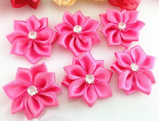 Hágalo usted mismo 100 PIEZAS Flor de cinta de satén con apliques de cuentas de cristal ~ boda/artesanía/adorno Foto 1 de 1