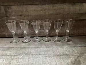 Juego de 6 vasos cordiales de vidrio transparente vintage brandy whisky bourbon BONITOS - Imagen 1 de 7