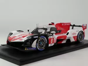 Spark Toyota GR010 Hybrid #8 Buemi Hirakawa winner 24h Le Mans 2022 1/18 18LM22 - Foto 1 di 3