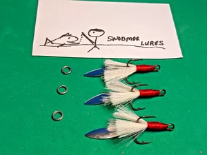Treble Hook size 2 Dressed White & Red with Willow Blades Eagle Claw - Picture 1 of 7