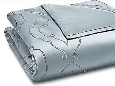 Hudson Park Collection 刺绣瓷砖棉混纺被套 - 国王 - 蓝色 — 第 1/2 张图片