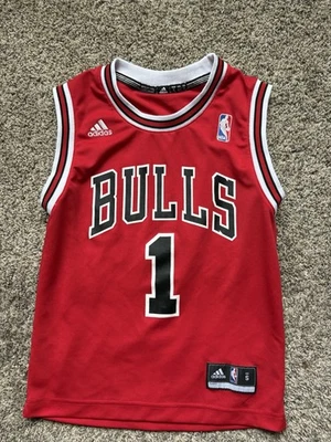 阿迪达斯芝加哥公牛队德里克·罗斯#1青少年尺寸中号红色球衣 — 第 1/4 张图片