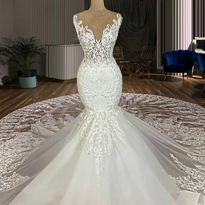 Vestidos de novia de sirena de encaje sin mangas con tren catedral Foto 1 de 4