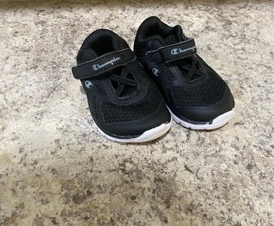 Zapatillas deportivas Champion negras para niños pequeños talla 3 con correa zapatos ligeros Foto 1 de 4