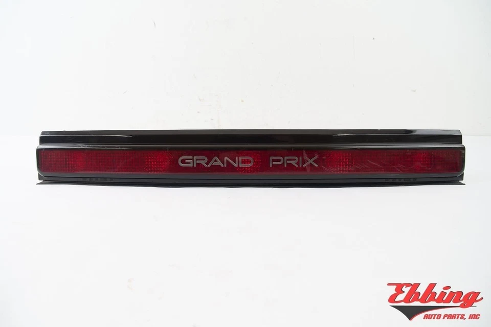 Tail Finish Panel Upper Reflector 4 Door Fits 1994-1996 Pontiac Grand Prix 49982 - Изображение 1 из 4