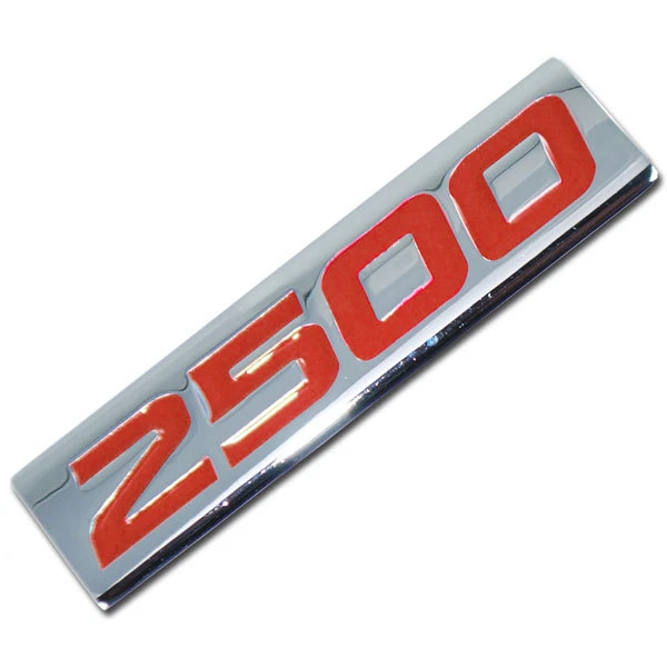 INSIGNIA DE CAMBIO DE MOTOR SERIE 2500 DE METAL CROMADO/ROJO PARA PUERTA CAPÓ PORTÓN TRASERO Foto 1 de 1