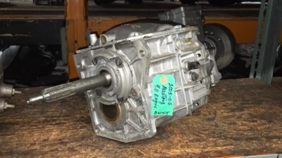 Transmissão manual nova 2005-2006 Ford Mustang 4.0L V6 T5 OD - Imagem 1 de 3