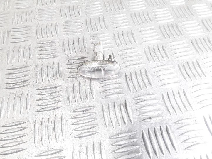 Freccia parafango anteriore sinistra Citroën C5 I Break DE 2.00 diesel 79kw 18187941 - Immagine 1 di 1