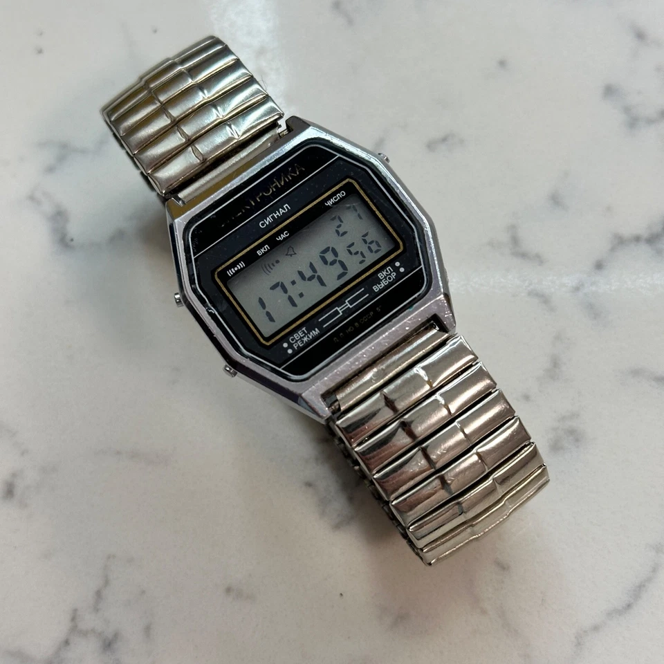 Electrónica 5. Reloj despertador señal vintage. Totalmente funcional Foto 1 de 4