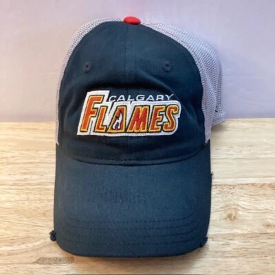 NWOT CALGARY FLAMES Reebok Vintage Logo Distressed NHL Fitted Meshback Hat (S/M) - Image 1 of 4