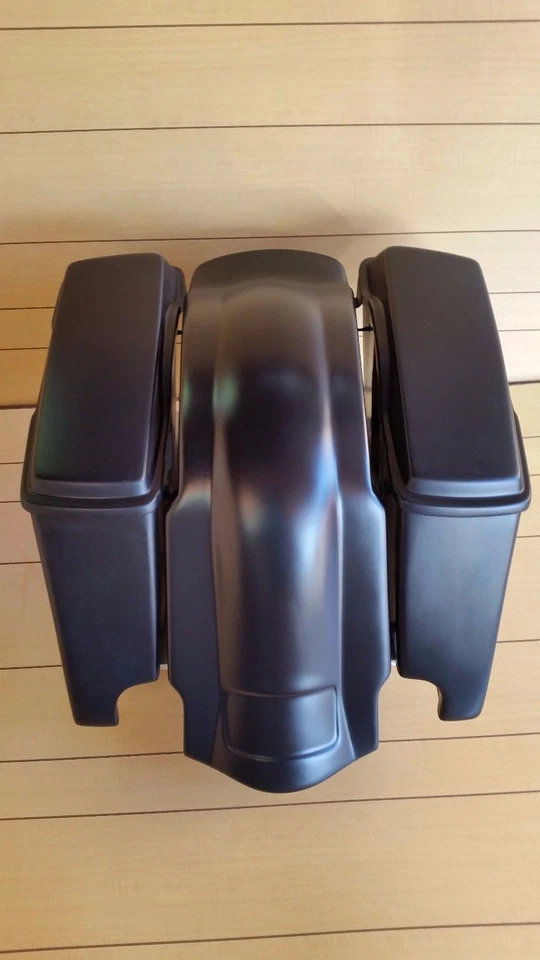 ALFORJAS EXTENDIDAS EXTENDIDAS HARLEY DAVIDSON 4", TAPAS Y GUARDABARROS TRASERO INCLUIDOS Foto 1 de 4