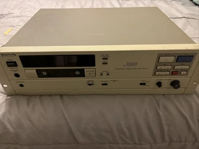 Panasonic SV-3900 Professional DAT Player w/Rackmount For Parts As Is - Image 1 of 4