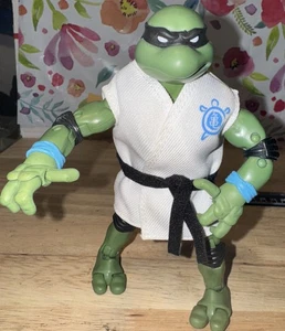 Neca Reel Toys Leonardo Action Figure - Picture 1 of 10