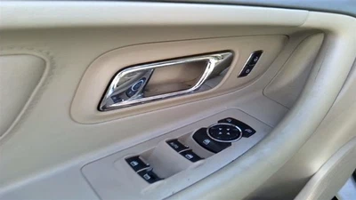 TAURUS    2014 Door Handle Interior 30054391 Foto 1 de 4