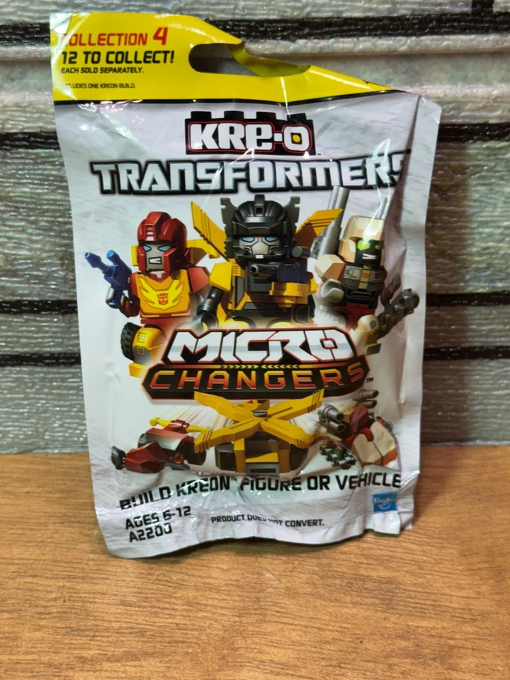 KRE-O Transformers Micro Changers Collection 3 Blind Bag Mystery Figure SEALED - Image 1 of 2