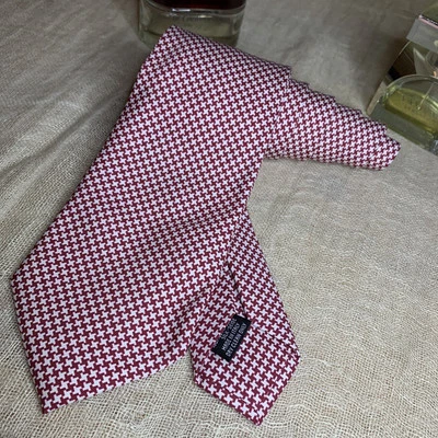 Cravatta di seta vintage BOGGI Milano houndstooth ornament Tie soft silk Italy Foto 1 de 4