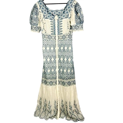 Vestido midi romántico Love Shack elegante talla 6 bordado con ojales blanco azul usado en excelente estado Foto 1 de 4