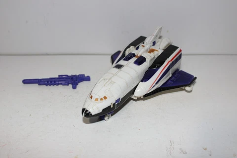 transformers classics astrotrain complete Cover