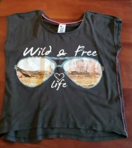 Schönes T-Shirt Wild & Free💟Life  Sunglass Western USA Herz 146/152 Nieten  - Bild 1 von 11