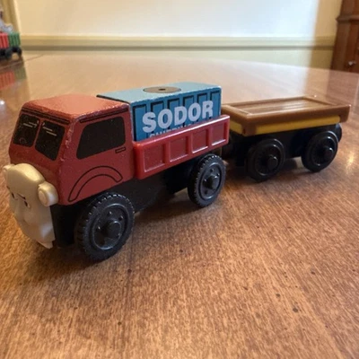 Thomas Wooden Railway Lorry Flatbed & Cargo Train Excellent Condition - Imagem 1 de 4