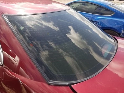 97 1997 LINCOLN MARK VIII REAR BACK GLASS *LOCAL PICKUP ONLY* - Imagem 1 de 4