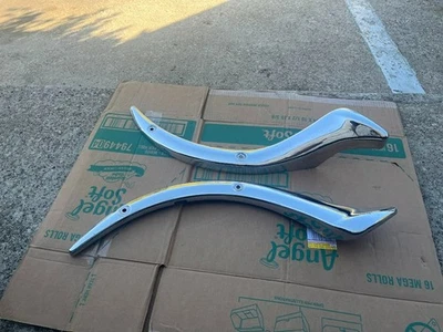 Cubiertas de puntal de riel de guardabarros trasero cromadas Kawasaki Vulcan VN2000 Foto 1 de 3