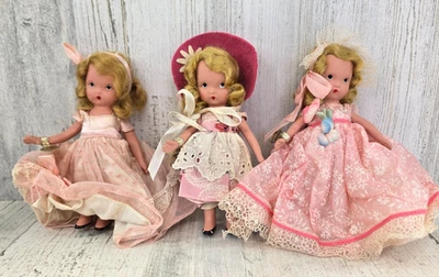 Muñecas Nancy Ann Storybook Bisque #119 Mistress Mary, #32 When She Was Good, #87 Foto 1 de 4