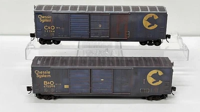Micro-Trains N 983 053 053 Chessie System weathered runner pack 50' boxcars - Image 1 of 3