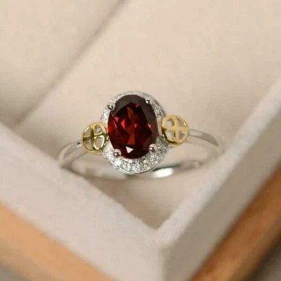 Anillo de compromiso de diamantes granate natural con anillo de plata enchapado en oro de dos tonos Foto 1 de 3