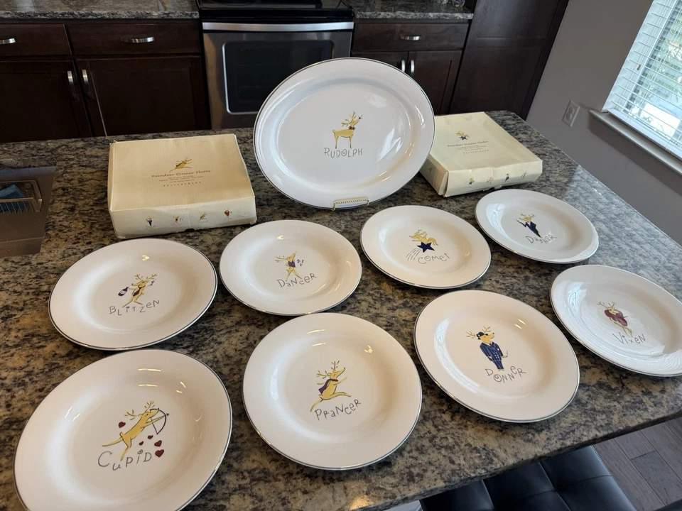 Juego de vajilla de Navidad Pottery Barn Reindeer - 9 piezas - Hecho en Japón Rudolph & Rein Foto 1 de 4