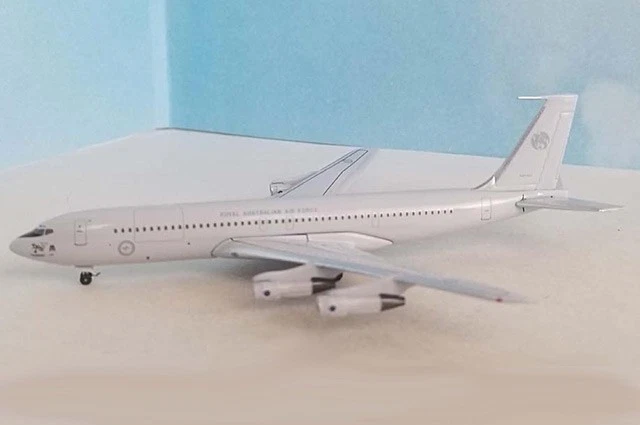 AC411308 AeroClassics 707-320C 1/400 Model A20-261 RAAF - Image 1 of 1
