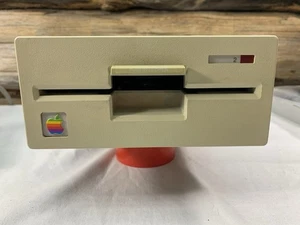 Unità floppy disk vintage Apple 5,25" per computer Apple II A9M0107 (non testata) - Foto 1 di 7
