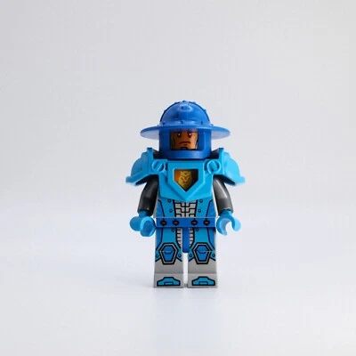 LEGO Minifigure - Nexo Knights - Roya Soldier / Guard - nex019 - 0377 70310 7031 - Image 1 of 2