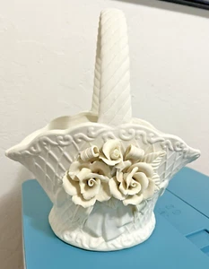KERAMIK ELFENBEINFARBEN KORB MIT ROSEN 10" Höhe - Bild 1 von 6