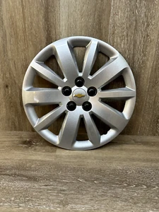 2011-13 CHEVROLET CRUZE HUB CAP / WHEEL COVER OEM PART# 9598792 - Picture 1 of 5