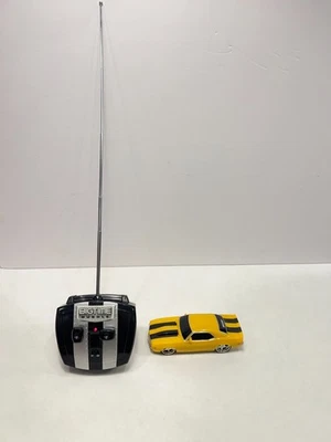 Автомобиль Chevy Camaro R/C 1969 Jada Toys Bigtime Muscle желтый - длина 5-1/2 дюйма - Изображение 1 из 4